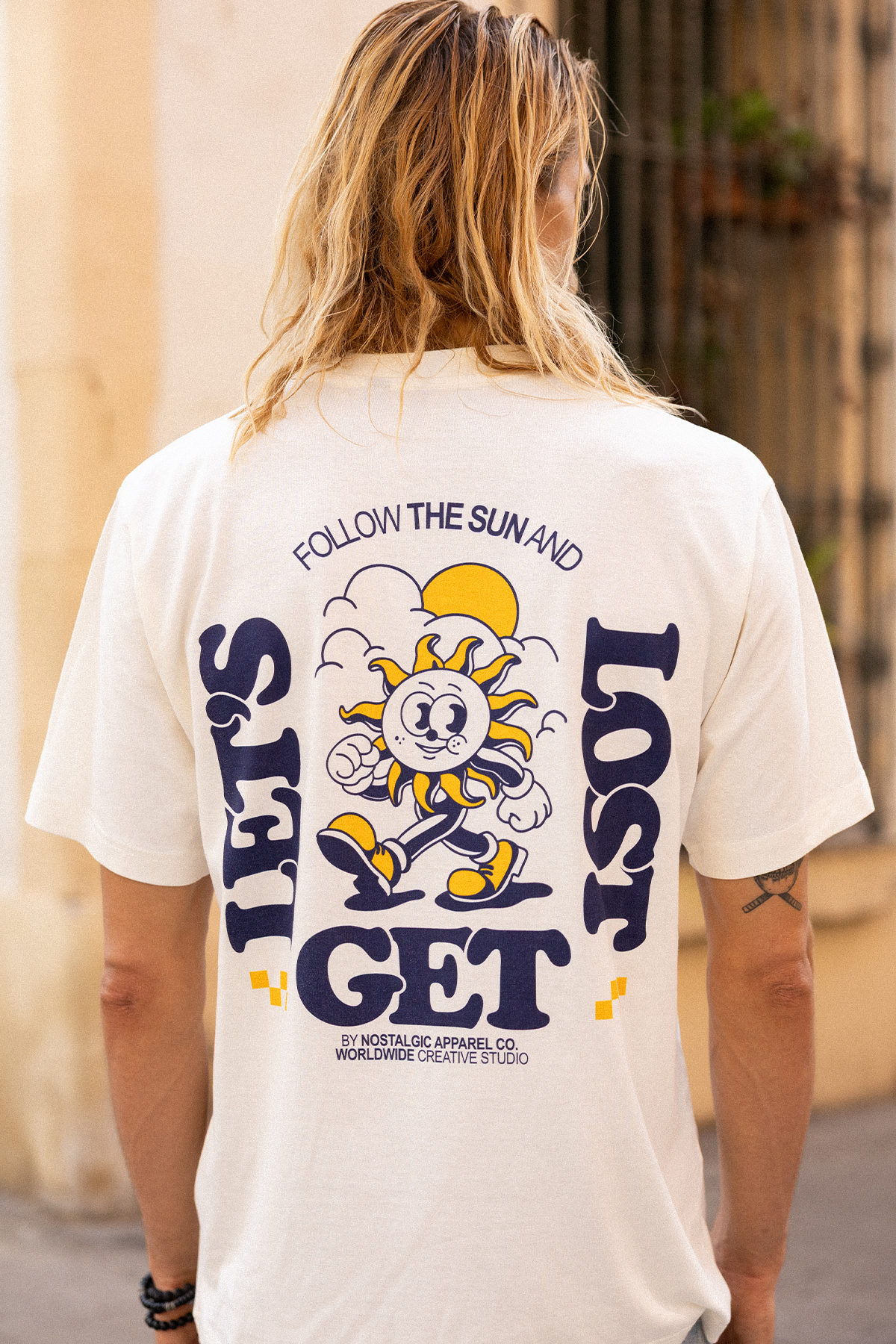 Let's get lost | Tee