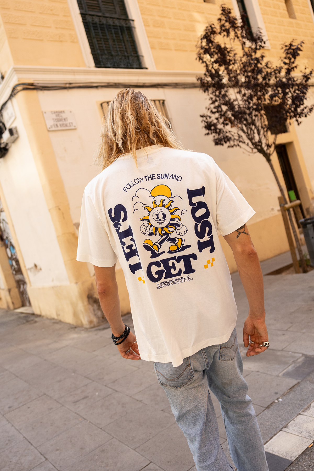 Let's get lost | Tee