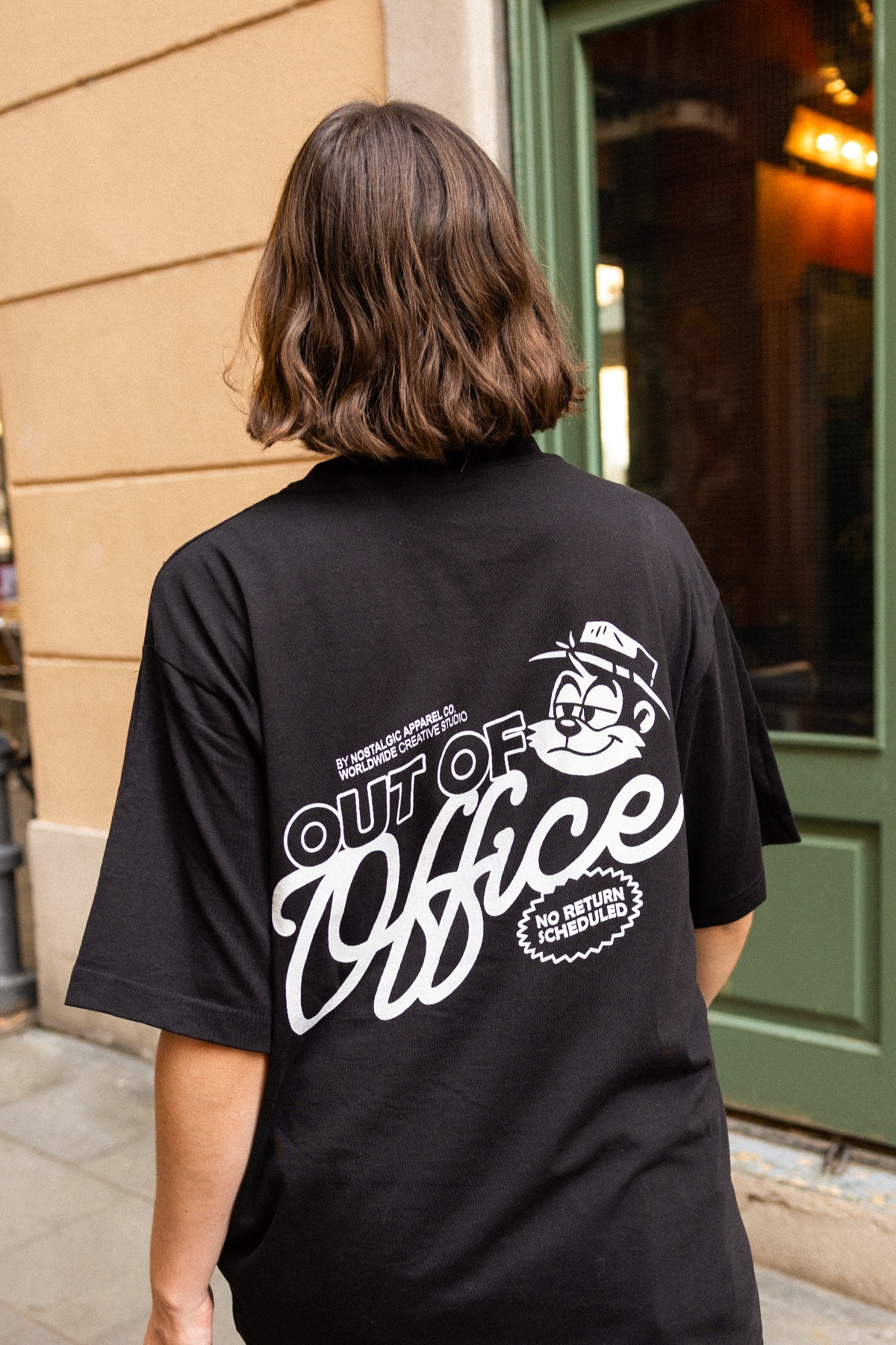 Out of office. No return | Tee