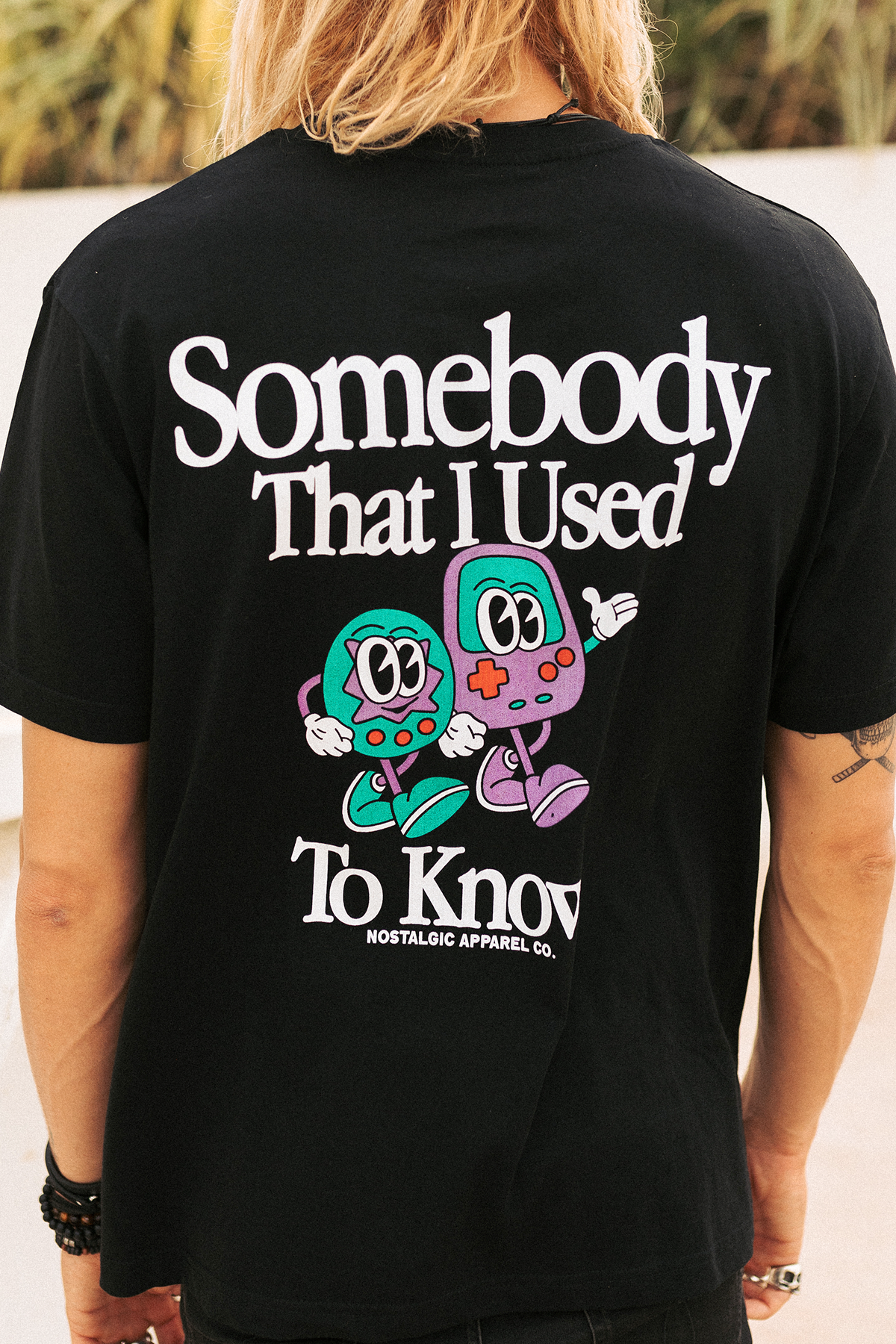 Somebody That I Used to Know | Black Tee