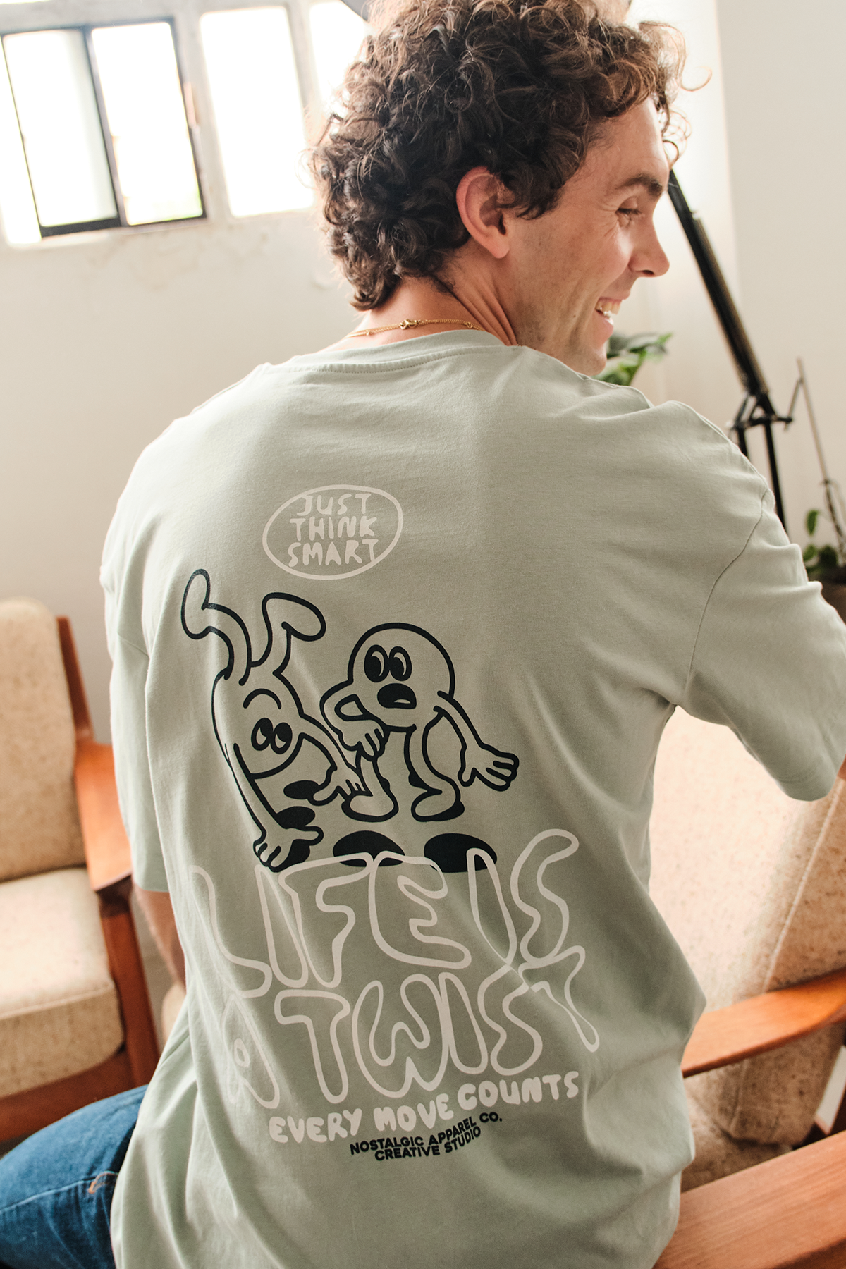 Life is a twist | Tee